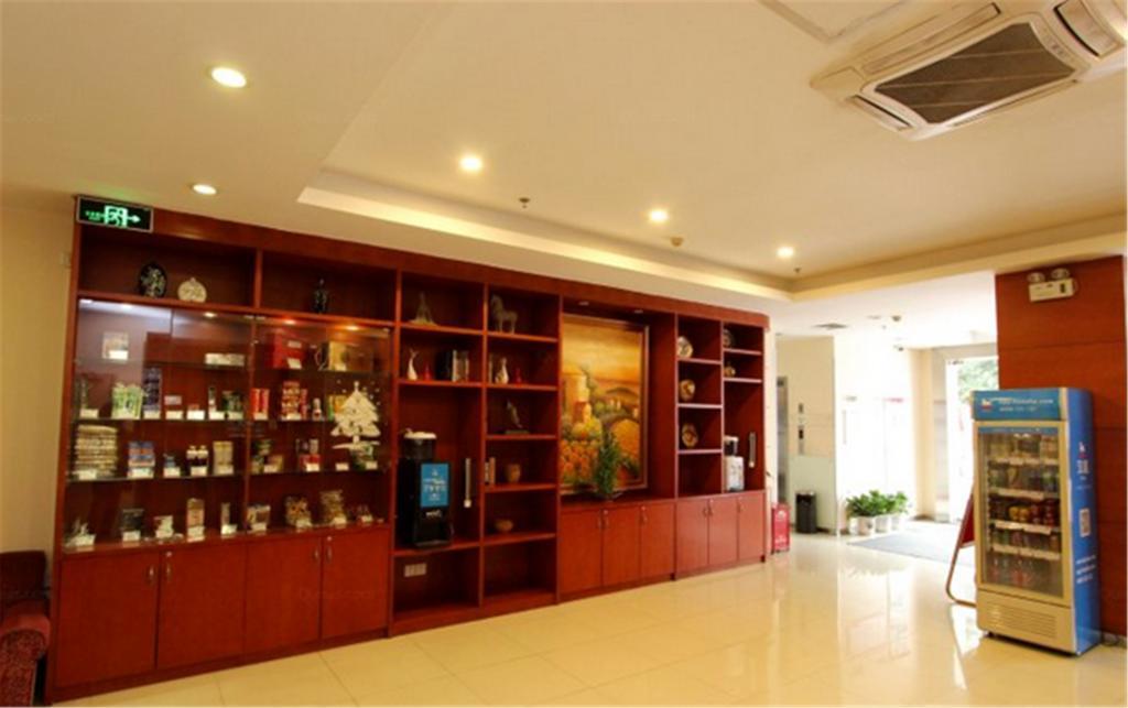 Hanting Express Shanghai Pudong Airport Exterior photo